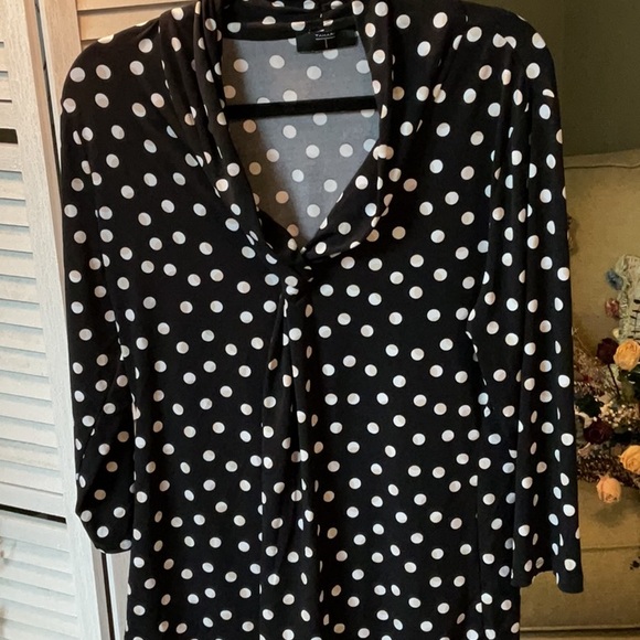 Tahari Black and White 3/4 Sleeve Notched Collar Blouse - Picture 1 of 3